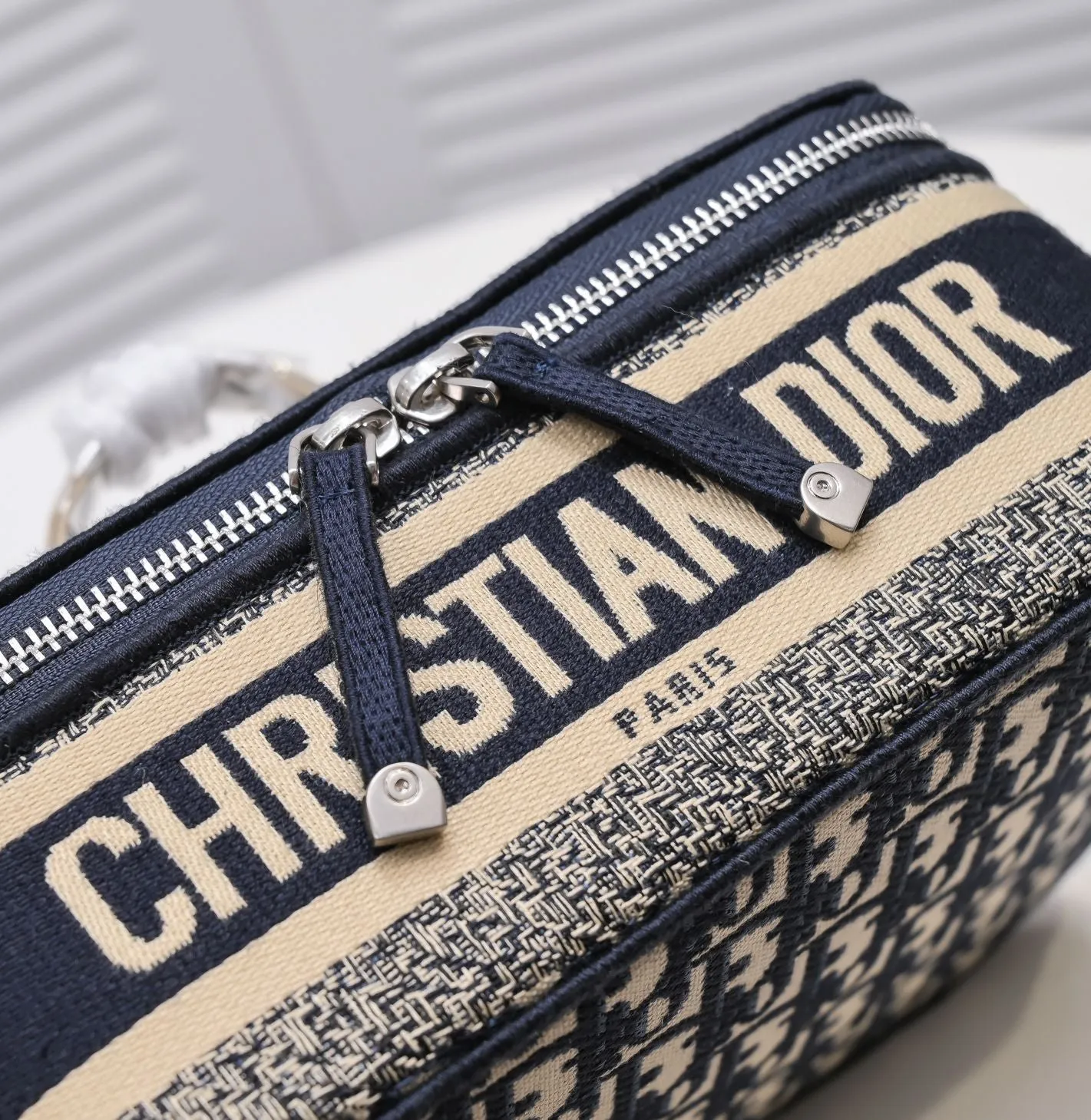 Designer Handbags DR 266